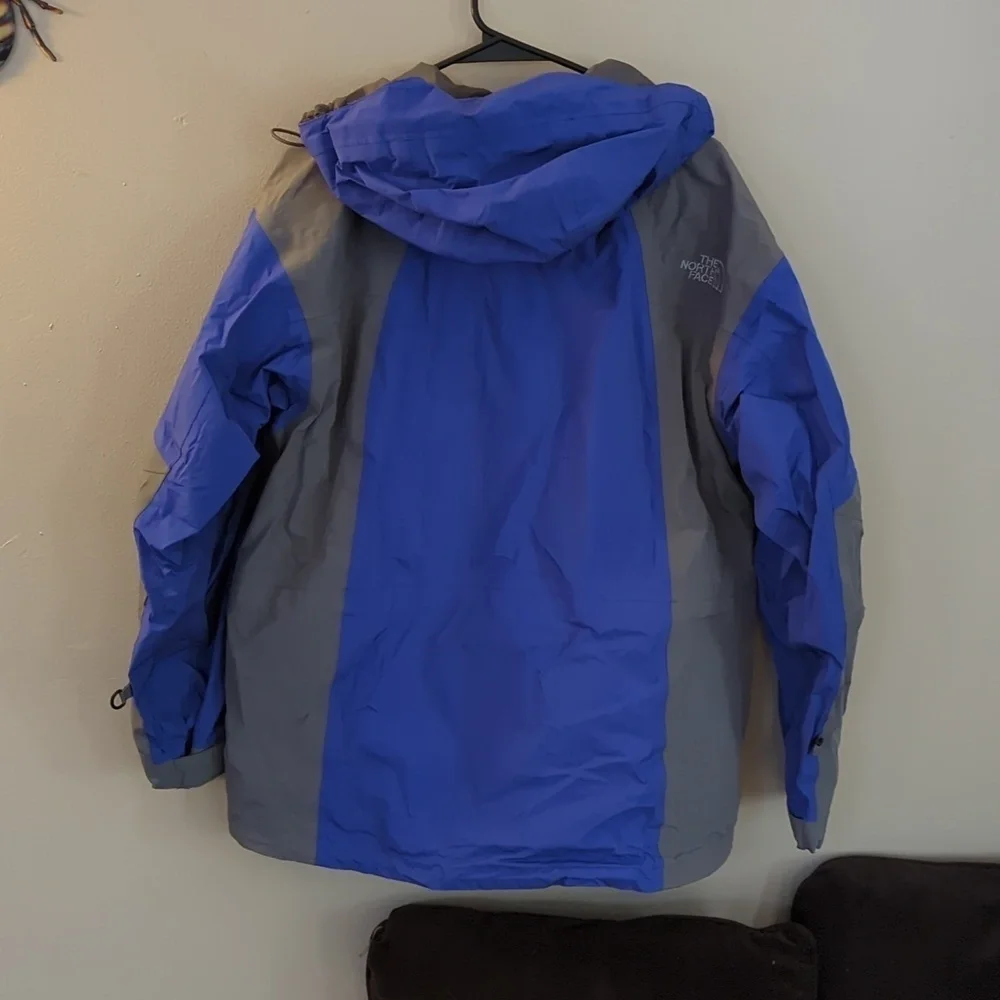 The North Face Gore-Tex Summit Series Winter Jacket, Blue and Gray, Medium women